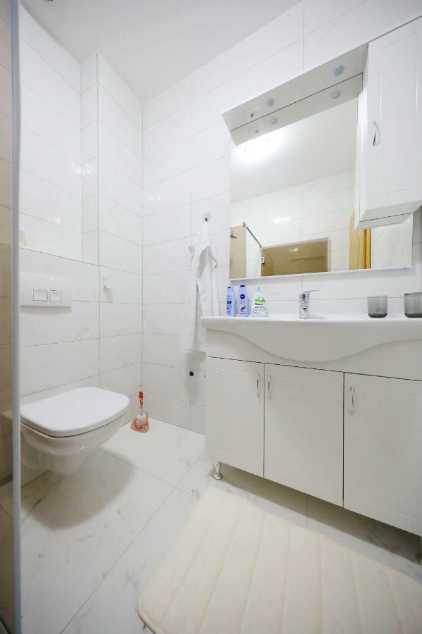 Apartmani Vlado Mitar ซูโกชัน ภายนอก รูปภาพ
